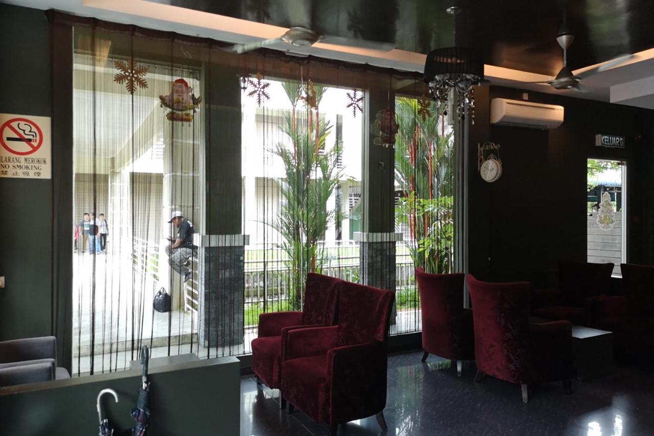 Oyo 89908 Hotel Kensington Sandakan Exterior photo