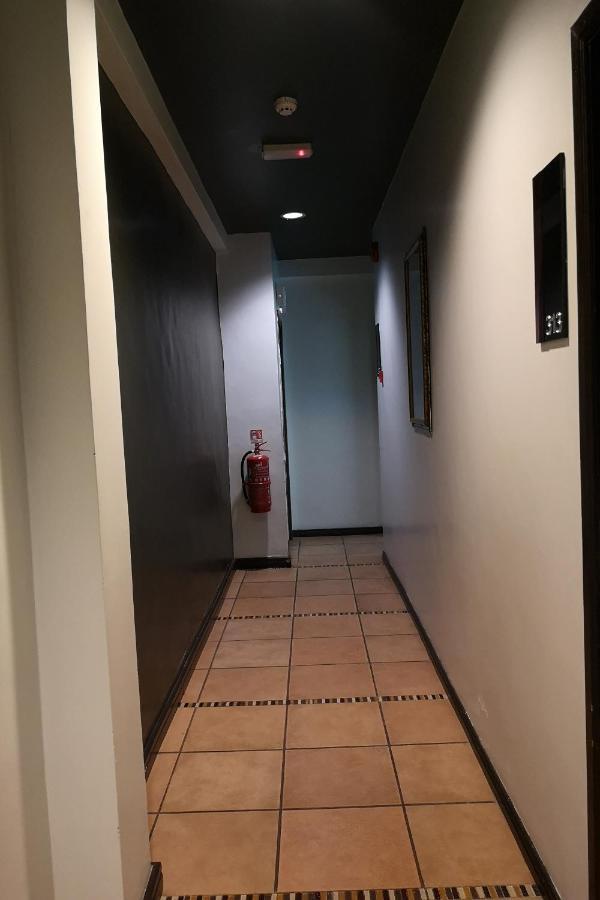 Oyo 89908 Hotel Kensington Sandakan Exterior photo