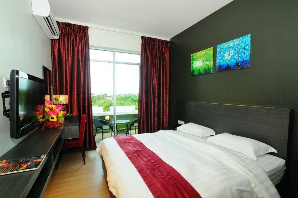 Oyo 89908 Hotel Kensington Sandakan Room photo