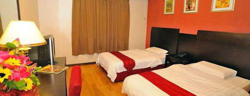 Oyo 89908 Hotel Kensington Sandakan Exterior photo